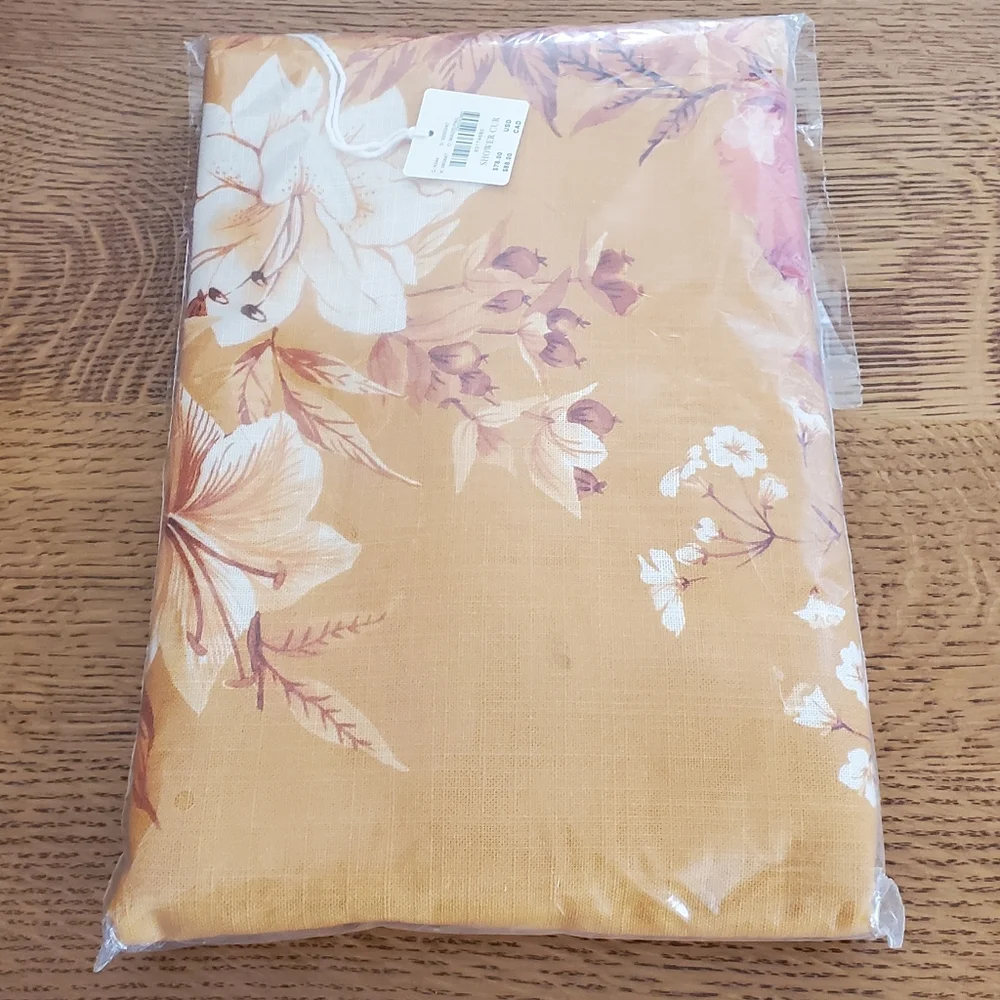 Anthropologie Zosia Organic Cotton Shower Curtain - maize (orange, red)